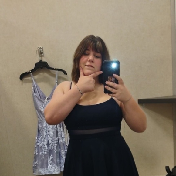 Meet your Posher, Cadence - Picture 1 of 1